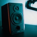 デスクが“生きている”書斎へ。 The Sentient Desk：DIYで構築する、仕事と癒やしを調律する自己拡張型ワークステーション構築記