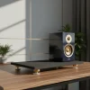 デスク上のノイズを消し去る。MDF×インシュレーター制振ボードとAudioSilkで仕立てる「無音の余白」と極上の音響空間DIY