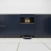 テクノロジーを「消す」。カウンター下コーヒーメーカーと、お掃除ロボット専用ガレージで作る、究極の『余白空間』ステルスDIYハック